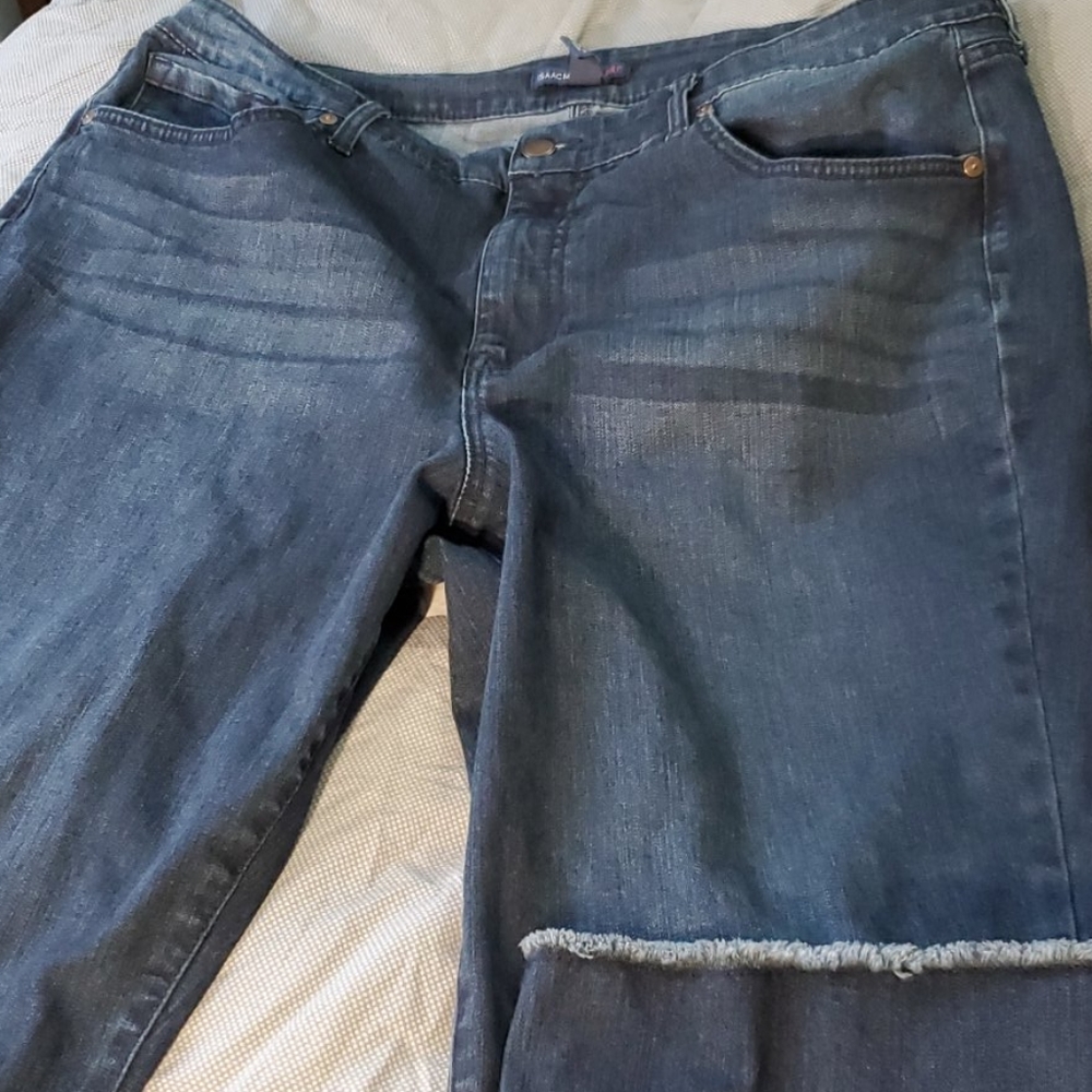 Isaac Mizrahi Live Blue Raw Hem Crop Jean